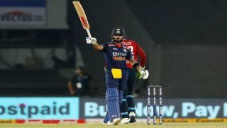 IPL 2021: माइकल वॉन ने कहा- विराट कोहली के सलामी बल्लेबाजी करने से और मजबूत होगी RCB